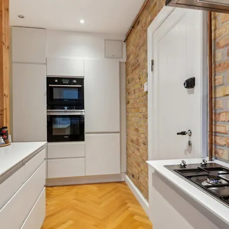 Centrum 70 M2 Lejlighed *